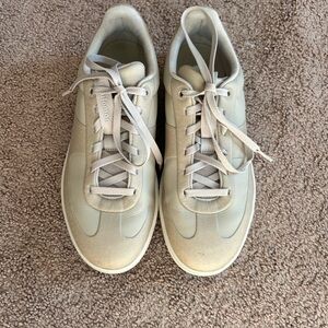 Lululemon women’s Cityverse Sneakers size 9